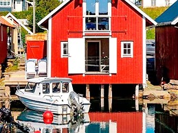 5 Star Holiday Home in Bud