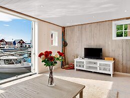 5 Star Holiday Home in Bud