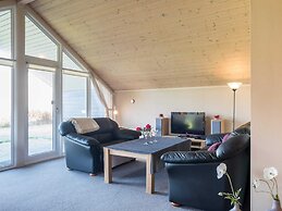 Tranquil Cottage With Spa and Sauna-by Traum