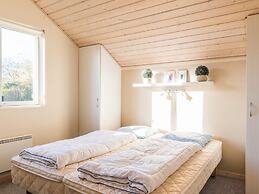 Tranquil Cottage With Spa and Sauna-by Traum