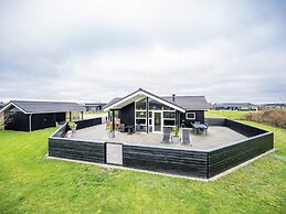 5 Star Holiday Home in Tarm