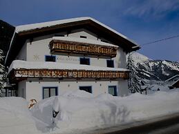 Holiday Flat Zugspitze Arena Ski Slopes