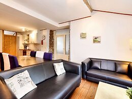 Rustic Farm Stay in Rogery