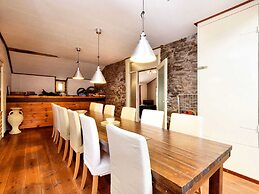 Rustic Farm Stay in Rogery