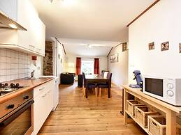 Rustic Farm Stay in Rogery
