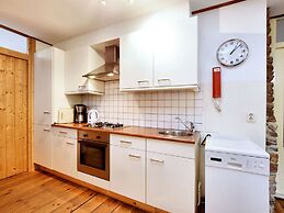 Rustic Farm Stay in Rogery