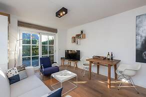 Attractive Apartment near Center & Beach