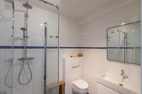 Attractive Apartment near Center & Beach