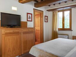 Apartment in Umbria With Pool & Nature Views