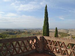 Tuscan Family Haven, Asciano