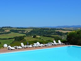 Tuscan Family Haven, Asciano