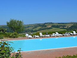 Tuscan Family Haven, Asciano