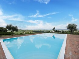 Tuscan Family Haven, Asciano