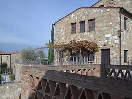 Tuscan Family Haven, Asciano