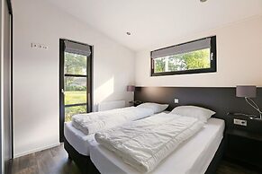 Charming Pondside Chalet