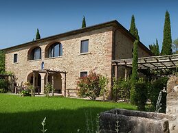 Villa in Tuscany With Organic Wine Estate