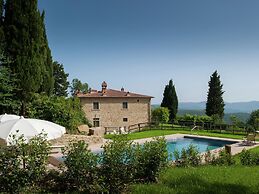 Villa in Tuscany With Organic Wine Estate