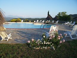 Apartment in Tuscany With Pool