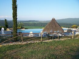 Apartment in Tuscany With Pool