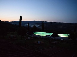 Apartment in Tuscany With Pool