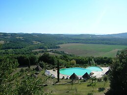 Apartment in Tuscany With Pool