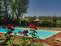 Cottage in Tuscany With Pool & Sauna