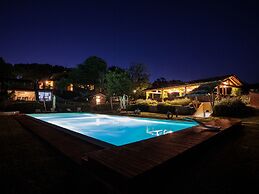 Cottage in Tuscany With Pool & Sauna