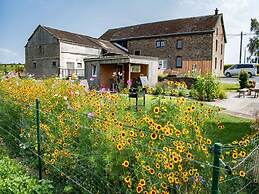Pretty Farmhouse in Houffalize With Courtyard
