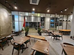 Swan Garden Resort Hotel