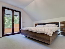 Charming Apartment in Bled Near Lake