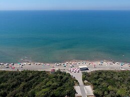 Family Chalet in Baia Domizia