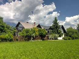 Tranquil Apartment in Bled With Garden