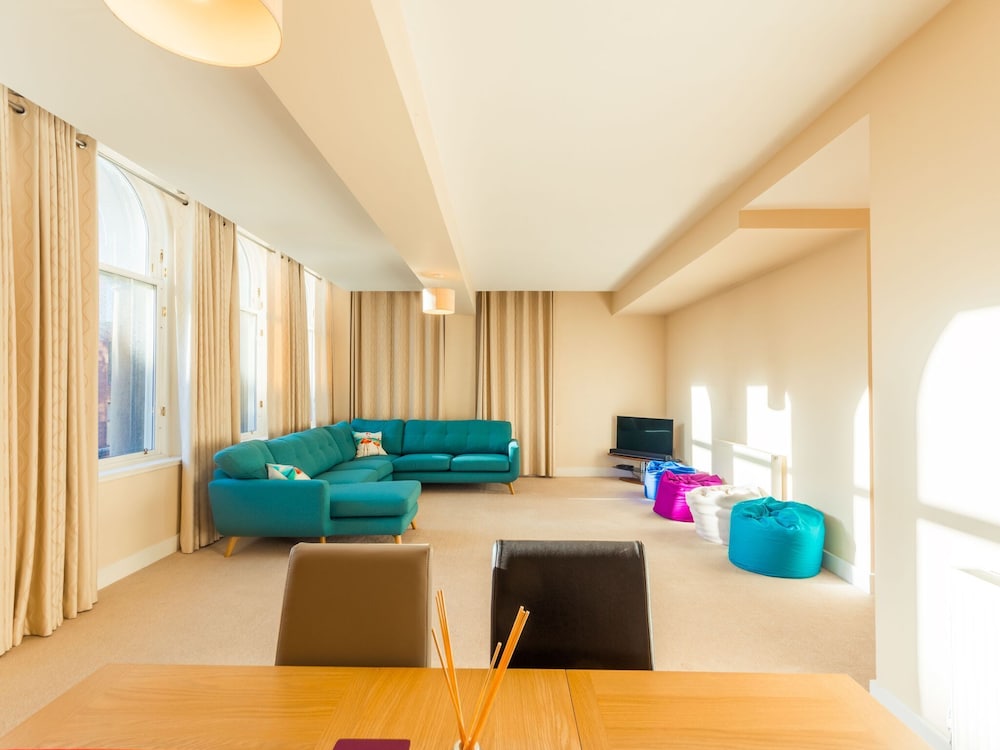 Beaming Apartment in Glasgow near Riverside Museum