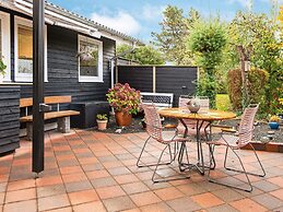 6 Person Holiday Home in Juelsminde