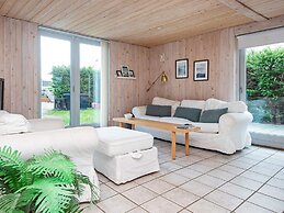 8 Person Holiday Home in Borkop