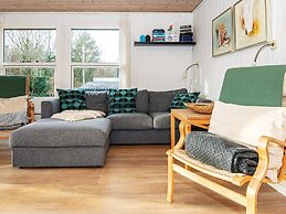 Sunny Hillside Cottage-by Traum