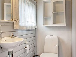 6 Person Holiday Home in Vaeggerlose