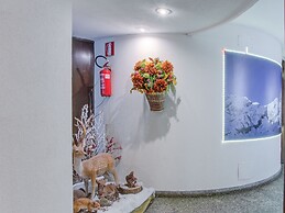 Apartment in Cervinia With Ski Access