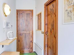 Apartment in Cervinia With Ski Access