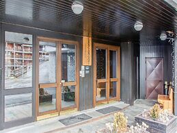 Apartment in Cervinia With Ski Access