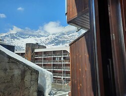 Apartment in Cervinia With Ski Access