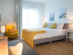 Apartment in Scheveningen Harbor Views