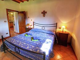 Striking Farmhouse, Ortignano