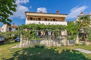 Alluring Apartment in Medulin near Beach