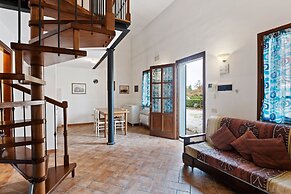 Cozy Tuscan Getaway