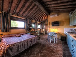 Cottage in Tuscany With Pool and Sauna
