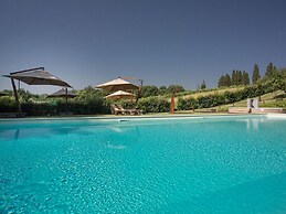 Cottage in Tuscany With Pool and Sauna