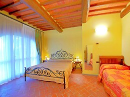 Cottage in Loro Ciuffenna With Pool & Sauna
