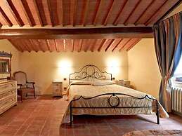 Cottage in Tuscany With Pool & Sauna