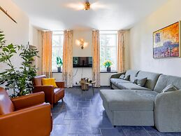Spacious Apartment in a 16th-century Castle